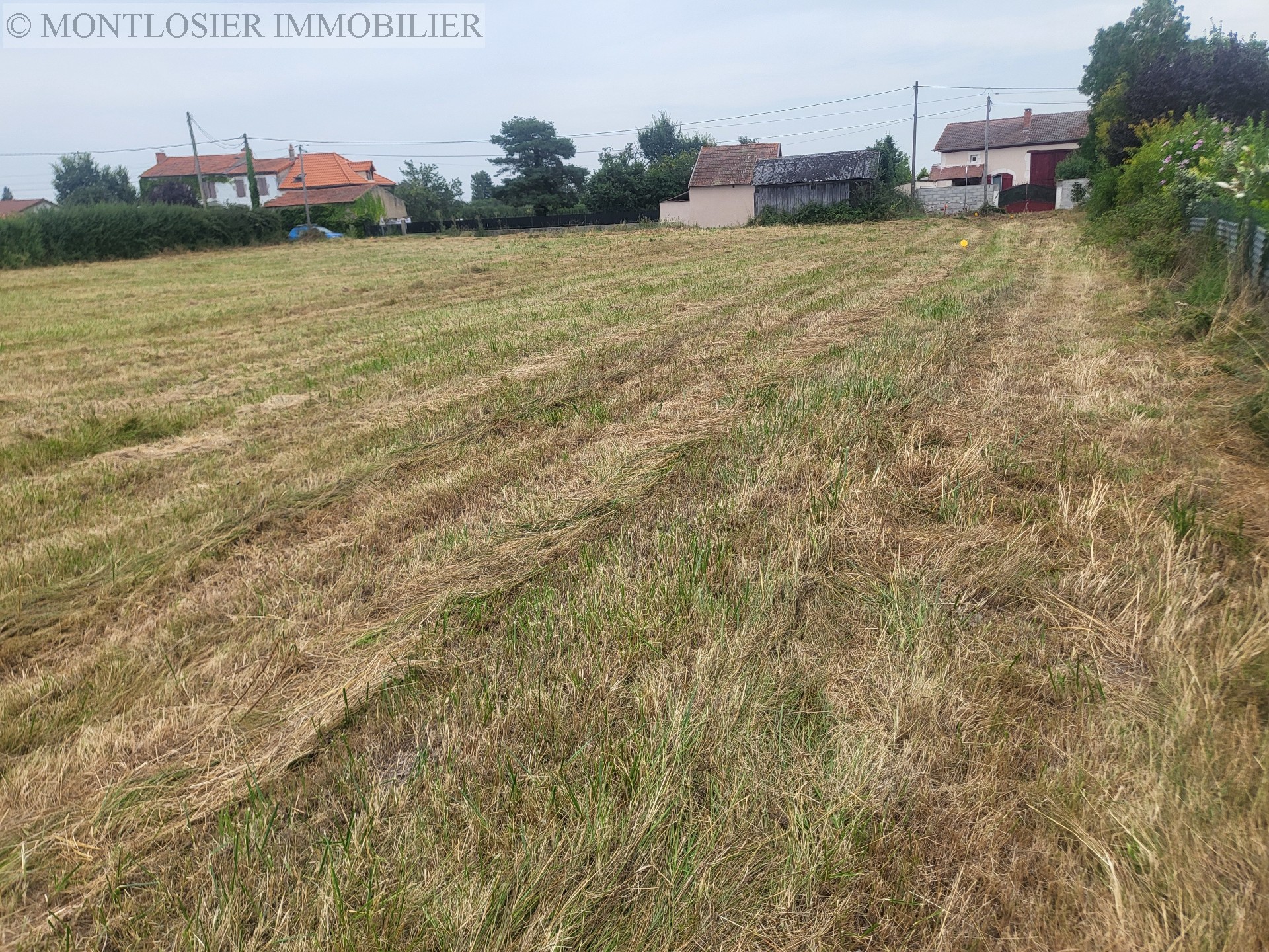 Terrain à vendre, AXE SAINT POURCAIN GANNAT,  sur un terrain de 1452 m²